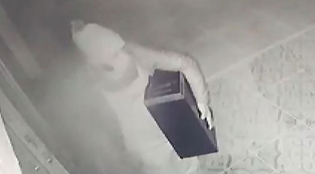 Sokağa çıkma yasağında hırsızlık güvenlik kamerasında