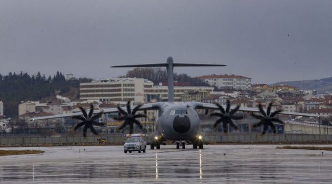 Türkiye'den İtalya ve İspanya'ya yardım malzemesi