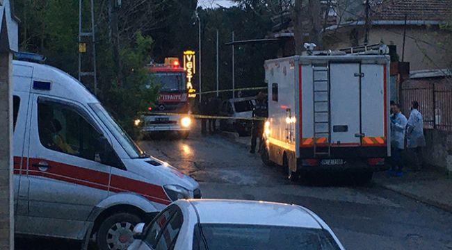 Yanan araçta feci şekilde can verdi