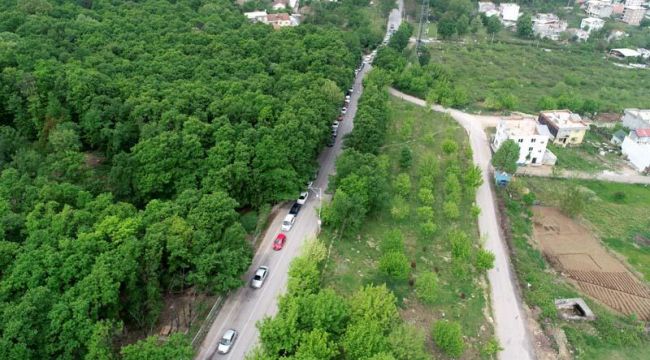 Yasak öncesi kilometrelerce içme suyu kuyruğu