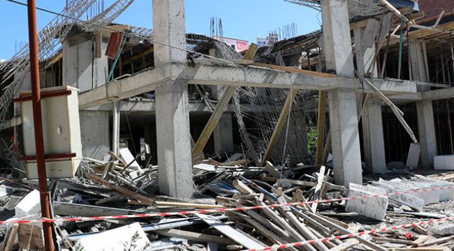 Afyonkarahisar'da, bina inşaatında çökme: 2 işçi yaralı