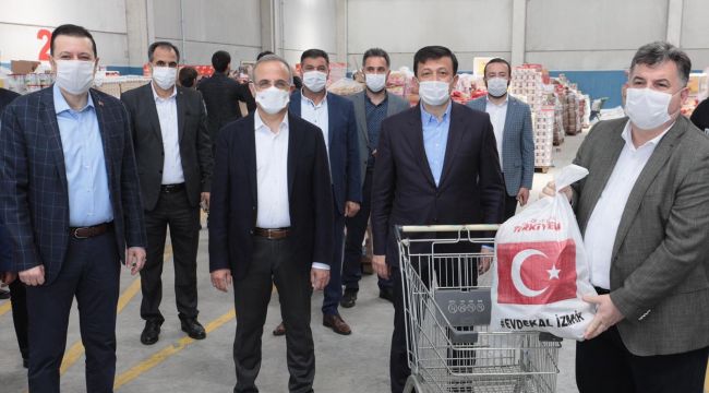 AK PARTİ İZMİR'DEN, REKOR YARDIM KOLİSİ