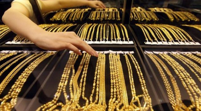 Altın Fed'in uyarısı sonrası 8 yılın zirvesinde