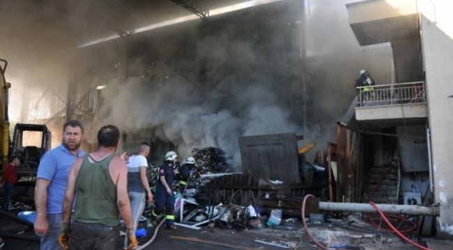 Antalya'da iş yeri yangını