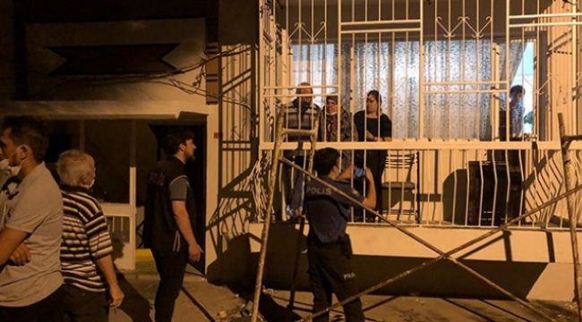 Bahçede alkol alan komşusunu bıçaklayıp, kaçtı