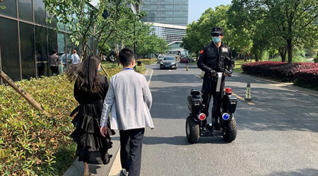 Çin'de parklar ve müzeler yeniden ziyarete açıldı