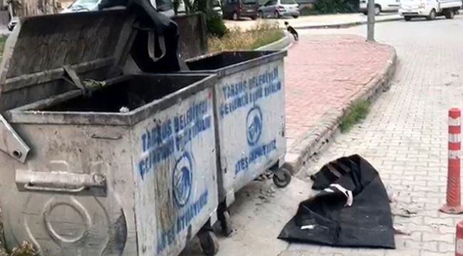 Çöp konteynerinin önündeki 'ceset' torbaları korkuttu