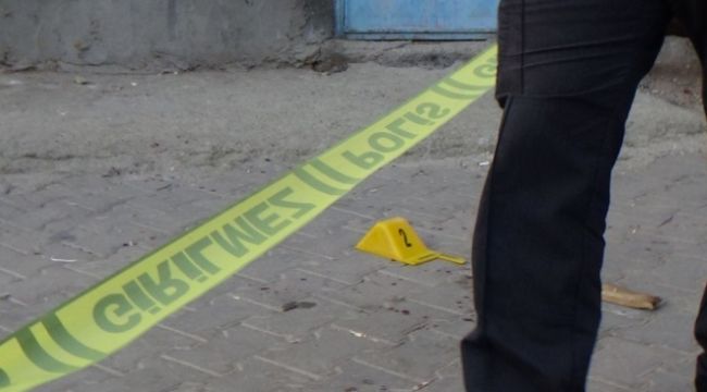 Diyarbakır&#039;da silahlı kavga: 2 ölü, 7 yaralı