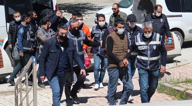 Elazığ'da darp ve çıplak fotoğrafla şantaja 6 tutuklama