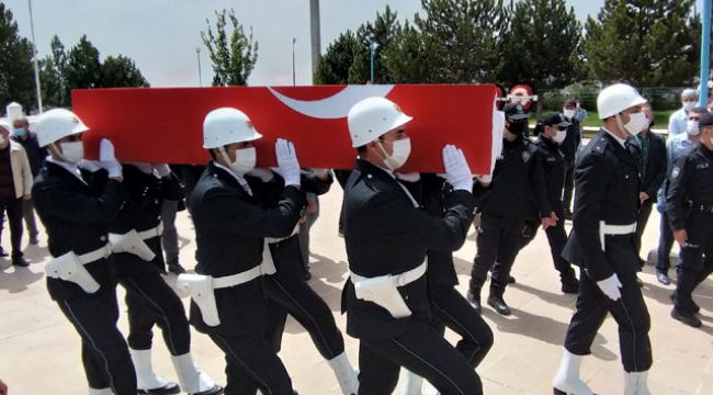 Eski bakan Demirci, Sivas'ta toprağa verildi