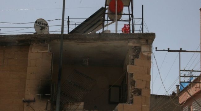 Evdeki tüp bomba gibi patladı