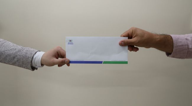 GAZİEMİR’DE BERBERLERE NEFES ALDIRAN DESTEK