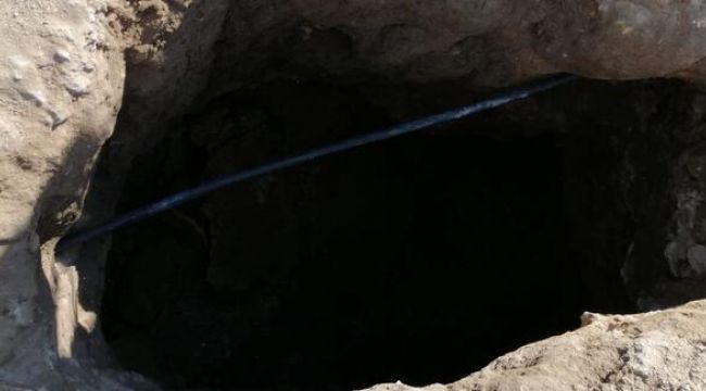 Göçük altında kalan defineci öldü