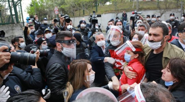 Gözaltına alınan Arzu Çerkezoğlu'ndan ilk açıklama