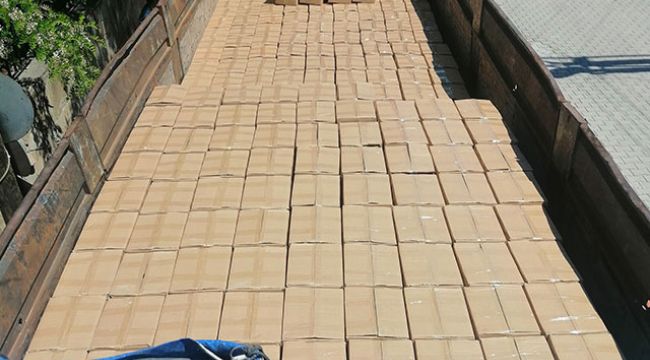 Hayırsever iş insanından 500 kolilik gıda erzak yardımı