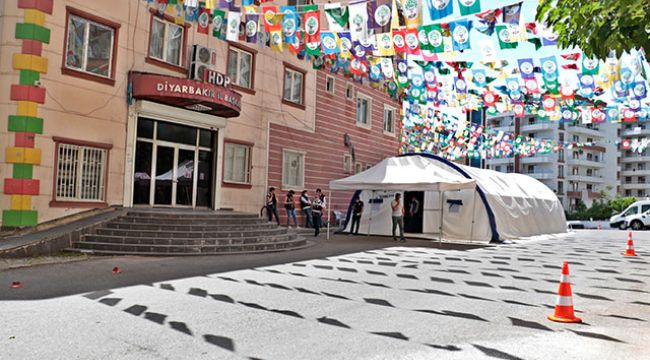 HDP önündeki eylemde 256'ncı gün