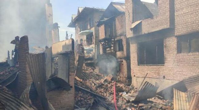 Hindistan’da silahlı çatışma