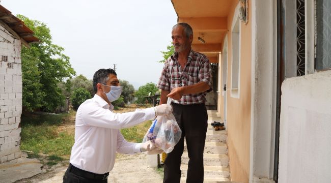 İFTAR PAKETLERİ MENDERESLİLER'LE BULUŞTU