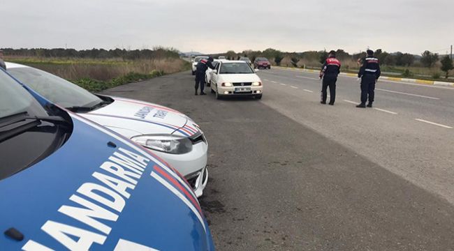 Jandarma, Balıkesir&#039;de aranan 34 kişiyi yakaladı