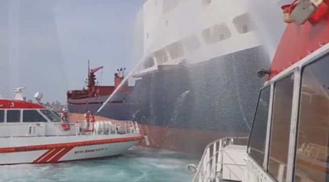 Kartal açıklarında gemide yangın