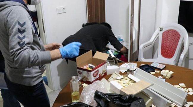 Kiraladıkları apart daireyi kumarhaneye çevirdiler