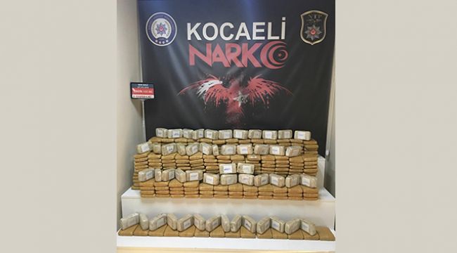 Kocaeli TEM&#039;de durdurulan tırda 155 kilo eroin ele geçirildi