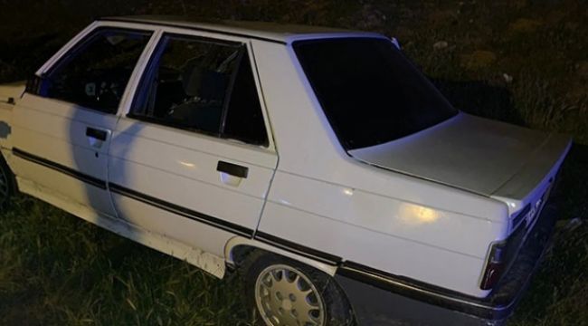 Kontrolden çıkan otomobil yayalara çarptı: 1'i ağır 2 yaralı