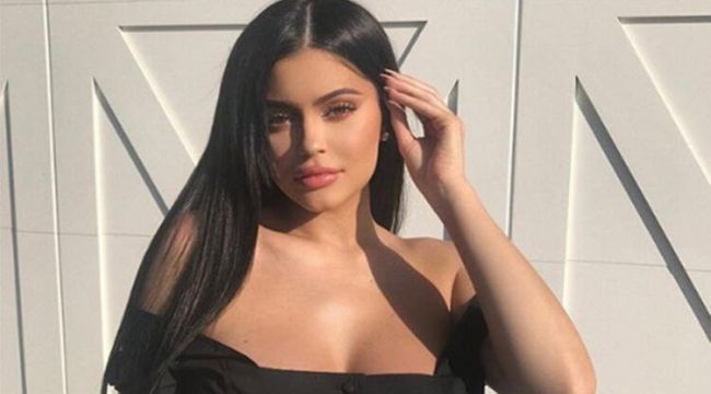 Kylie Jenner'in dünyayı kandırdığı iddia edildi