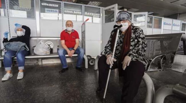 Otobüs terminalinde bayram yoğunluğu