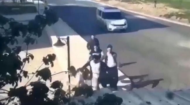 Polisi gören gençler böyle kaçtı