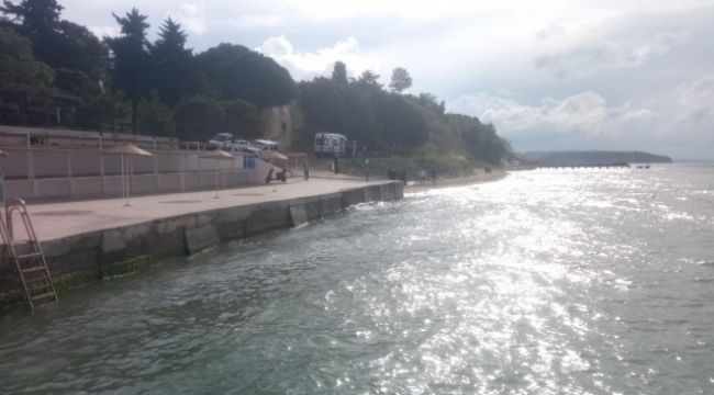 Silivri'de sahilde erkek cesedi bulundu