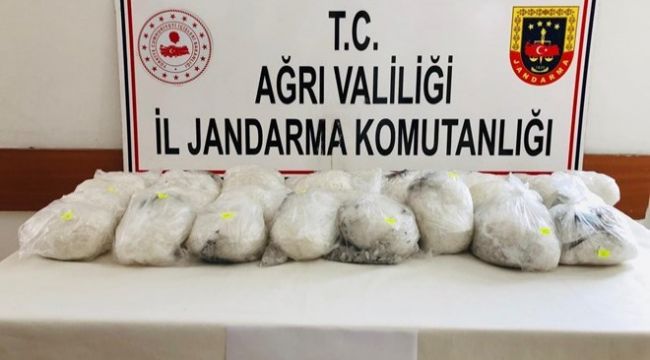Sınırda 6 milyon 380 bin liralık zehir baskını!