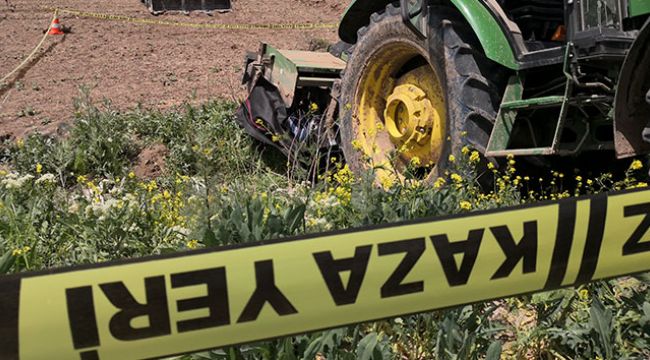 Traktörü temizlemek isterken canından oldu