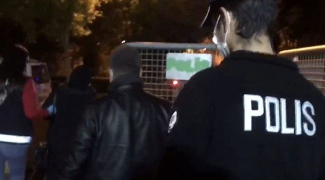 Türk polisinden yabancı uyruklu hamile kadına yardım eli