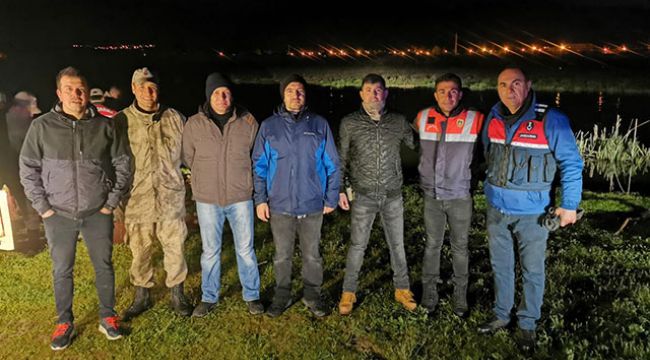 Van'da ele geçirilen 10 ton inci kefali tekrar suya bırakıldı