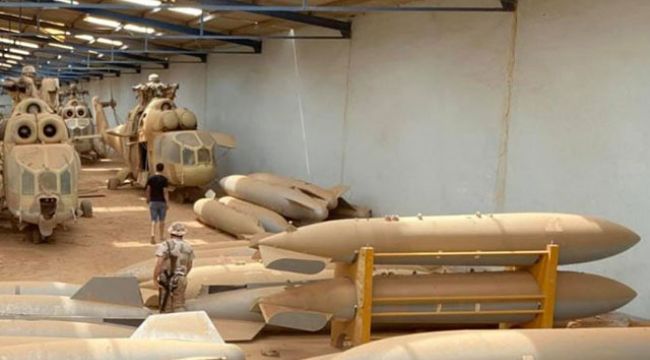 Vatiyye Askeri Üssü’ndeki askeri araçları ele geçirdi