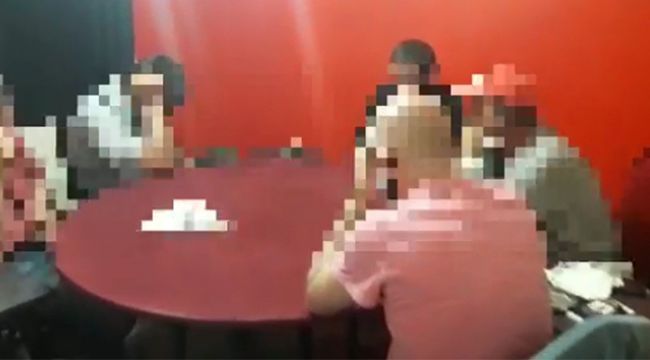 Virüs riskini hiçe sayan kumarbazlara polis baskını