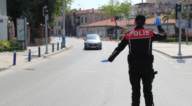 YASAĞA UYMAYAN BİN 188 KİŞİYE İŞLEM YAPILDI