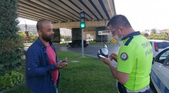 Yasağı delip trafik kazasına karıştı, 'Basın mensubuyum' dedi