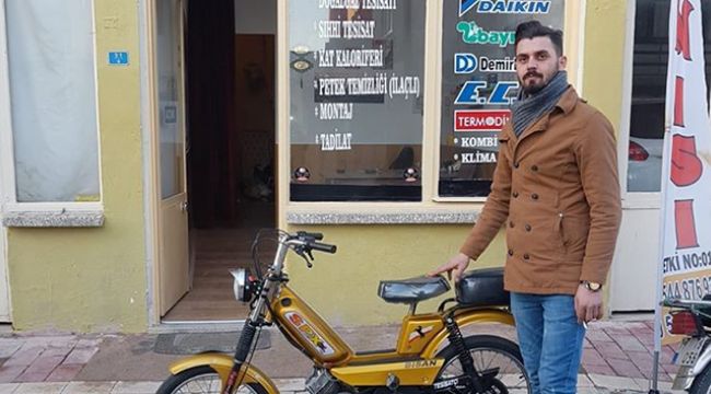 Yoldan çıkan araç ağaçlara çarptı