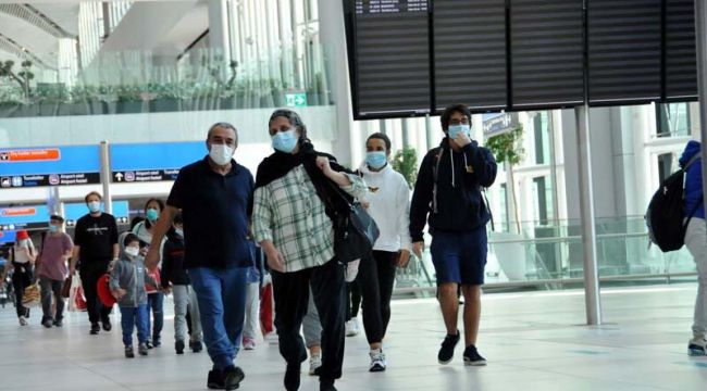 ABD'deki 295 Türk yolcu  İstanbul'a geldi