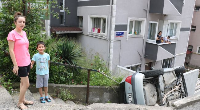 Anne ve oğlu saniyelerle ölümden döndü