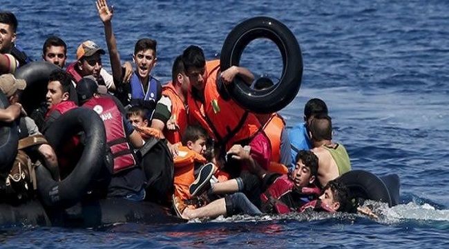 Ayvalık'ta sığınmacı botu battı!