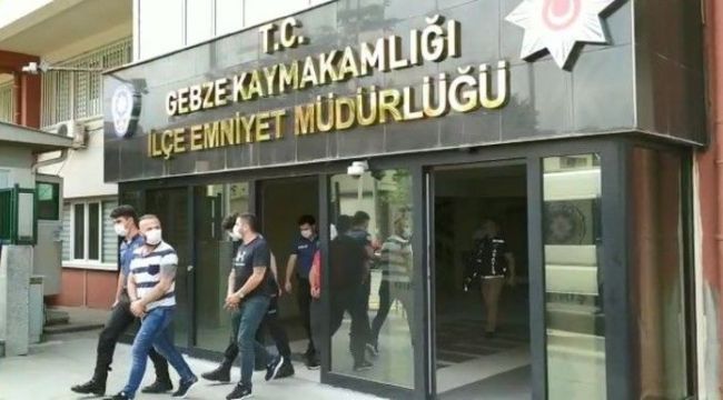 Bankacının dikkati eşkıyaları yakalattı!