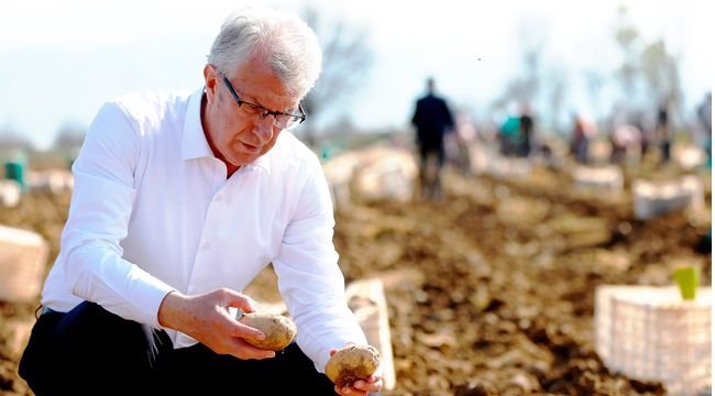 BAŞKAN ERİŞ'TEN BELEDİYELERE ÇAĞRI