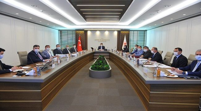 BAŞKAN KOŞTU BERGAMA İÇİN ANKARA'DA