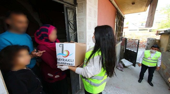 BAYRAKLI&#039;DA 16 BİN AİLEYE ERZAK DESTEĞİ