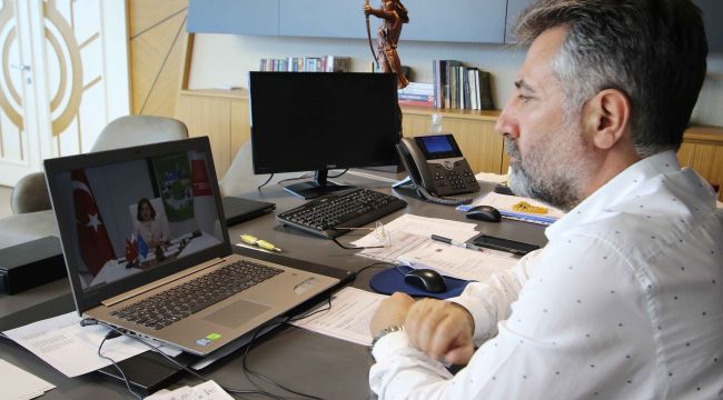 BAYRAKLI DÜNYAYA AÇILIYOR