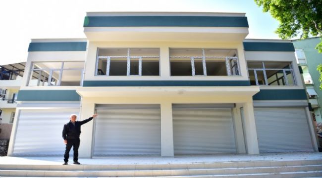 BORNOVA'DAKİ İZBE BİNA KÜLLERİNDEN DOĞDU