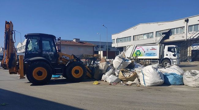 ÇİĞLİ ATA SANAYİ SİTESİNDE BÜYÜK TEMİZLİK